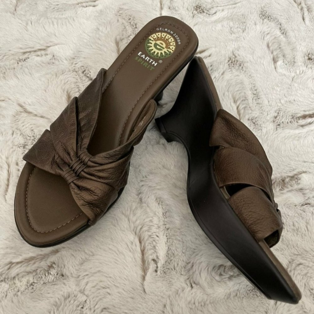 Earth Spirit Metallic Bronze Carroll Sandal Size 9